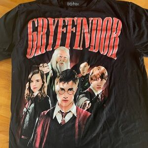 Warner Bros Black Gryffindor Short Sleeve Tee - unisex